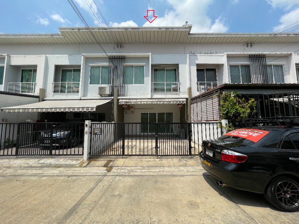 For SaleTownhouseRama5, Ratchapruek, Bangkruai : Special price!! For sale: 2-story townhome, Pleno Rama 5-Pinklao. Near Nakhon In Road Red Line Skytrain, expressway, entering the city, Chatuchak and Pinklao zones, very convenient.