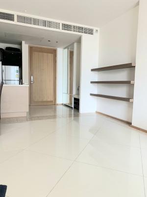 For SaleCondoSathorn, Narathiwat : Condo for sale: The Empires Place, 15th floor, Empires building view, room 65 sq m, 1 bedroom, owner selling it himself, Ms. Araya. 081-6464238 Mr. Prasert 081-8383181