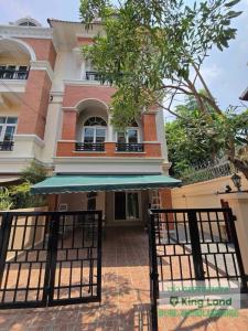 For RentTownhouseKaset Nawamin,Ladplakao : #Sell for rent 3-story townhome, 3 bedrooms, 4 bathrooms, Casa City project, Lat Phrao, Soi Yothin Phatthana 3, location Lat Phrao 101, rental price 35,000 baht/month #Can register a company #Can raise animals