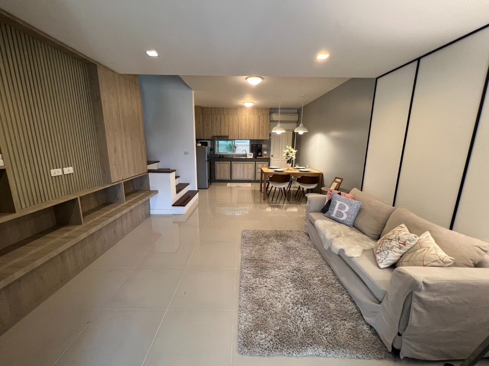 For RentTownhouseOnnut, Udomsuk : 👉 Townhouse for Rent, Town Avenue Srinagarindra (Onnut 68) easy to connect Srinagarindra Rd, Phatthanakan Road Rama IX Rd and APL Huamark