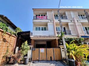 For SaleTownhouseKaset Nawamin,Ladplakao : Townhome for sale, Casa City Nuanchan 2, corner house, garden view, cheaper than the market appraised price!!!