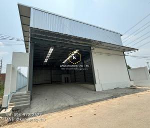 For RentWarehousePathum Thani,Rangsit, Thammasat : Warehouse for rent along Khlong Prapa, Ban Mai, Mueang District, Pathum Thani, area 360 sq m.