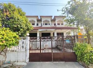 For RentTownhouseRama5, Ratchapruek, Bangkruai : 2-story semi-detached house for rent (2 houses attached), Wat Chala, Bang Kruai