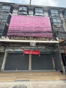 For RentShophouseBangna, Bearing, Lasalle : Commercial building, 5.5 floors, 2 units, good location, next to the road, for rent, Lasalle-Bangna area, near BTS Sri Lasalle, only 850 meters.