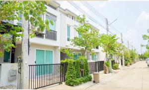 For SaleTownhousePathum Thani,Rangsit, Thammasat : Townhome for sale, Foret Lam Luk Ka-Khlong 5, 2 floors, 3 bedrooms, 2 bathrooms, 17.1 sqw, very new condition, next to the motorway.