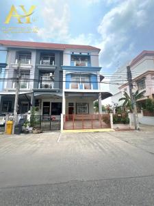For SaleTownhouseOnnut, Udomsuk : *Urgent sale! Townhome, 3 floors, 5 levels, size 31.1 sq m., usable area 230 sq m. Grand Ville Village, Soi On Nut 80, Prawet District, Bangkok