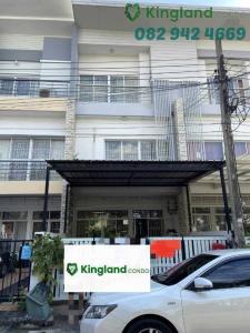 For RentTownhouseSamut Prakan,Samrong : #For rent, 3-story townhome, Flora Ville Village, Srinakarin, 3 bedrooms, 3 bathrooms, 1 kitchen, 2 living rooms, area 22 sq m., can park 2 cars, wide road, near the Yellow Line. Sri Thepha Station near Thepharak intersection, rent 16,500 baht/month.