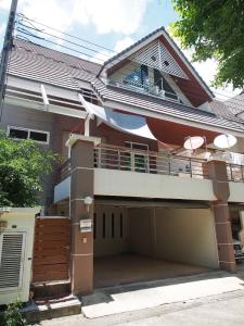 For RentTownhouseLadprao101, Happy Land, The Mall Bang Kapi : Townhome for rent Merit Place Ladprao 87