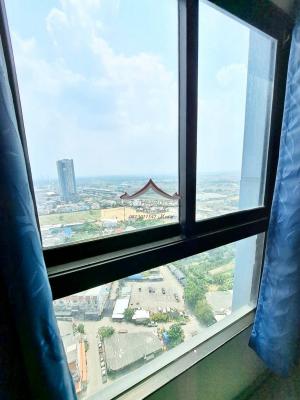 For RentCondoNonthaburi, Bang Yai, Bangbuathong : 📌Oh my god, a room with such a beautiful view costs 6500฿/month 💥Plum Central Station Phase 1, Floor 27 💥1 bedroom, 1 bathroom, fully furnished, 2 air conditioners, 1 water heater ✅️ Parking for 1 right ✅️Free central area