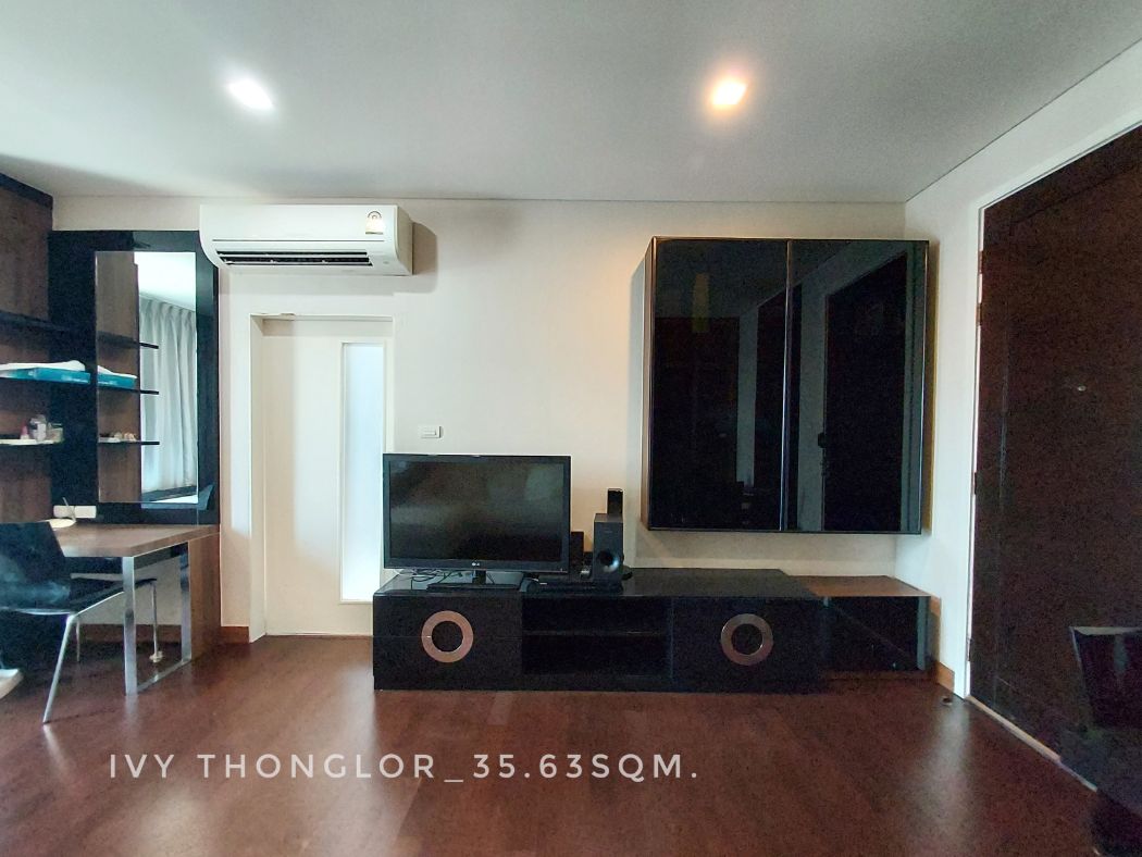 For SaleCondoSukhumvit, Asoke, Thonglor : Condo for sale, second hand, studio room, separate closed kitchen, IVY Thonglor 23 (Ivy Thonglor 23) 35.63 sq m., in the heart of Thonglor.