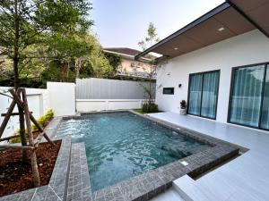 For SaleHouseChiang Mai : ‼️For sale‼️Pool villa house near Ruam Chok intersection, modern style detached house. (with full set of furniture)