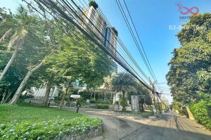 For SaleCondoKasetsart, Ratchayothin : Condo for sale, Sarin Place Condo, area 85.43 square meters, 19th floor, Ratchadaphisek Road.
