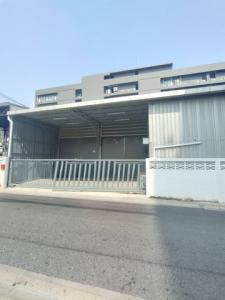 For RentWarehouseRatchadapisek, Huaikwang, Suttisan : Warehouse for rent, 459 sq m., with office 59 sq m., Ratchada Sutthisan area, near MRT Ratchada, MRT Sutthisan.