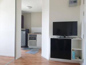 For RentCondoLadkrabang, Suwannaphum Airport : P-1135 Urgent for rent! Condo LPN On Nut-Lat Krabang 2, beautiful room, fully furnished, ready to move in.