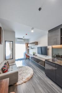 For RentCondoSiam Paragon ,Chulalongkorn,Samyan : Condo for rent Ideo Chula-Samyan, newly built building, central area open 24 hours, ready to move in.