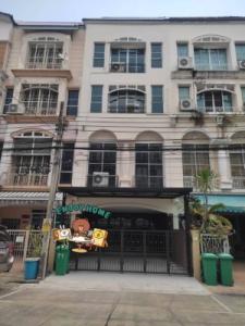 For RentTownhouseYothinpattana,CDC : Townhouse for rent Baan Klang Muang Village, Lat Phrao Road, 4 floors, 23 sq w, 200 sq m, 4 bedrooms, 6 bathrooms, 1 office room, beautifully decorated, fully furnished, 6 air conditioners, parking for 2 cars, price 50,000 baht per month.