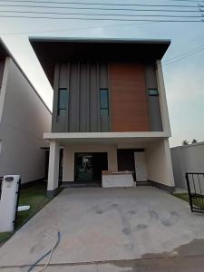 For RentTownhouseRama5, Ratchapruek, Bangkruai : Townhome for rent Anabuki Village, Thana Habitat, Mahajettabodin Bridge Semi-detached house style (corner house), new house