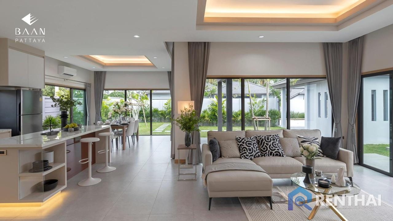 For SaleHousePattaya, Bangsaen, Chonburi : Modern pool villa fully furnished