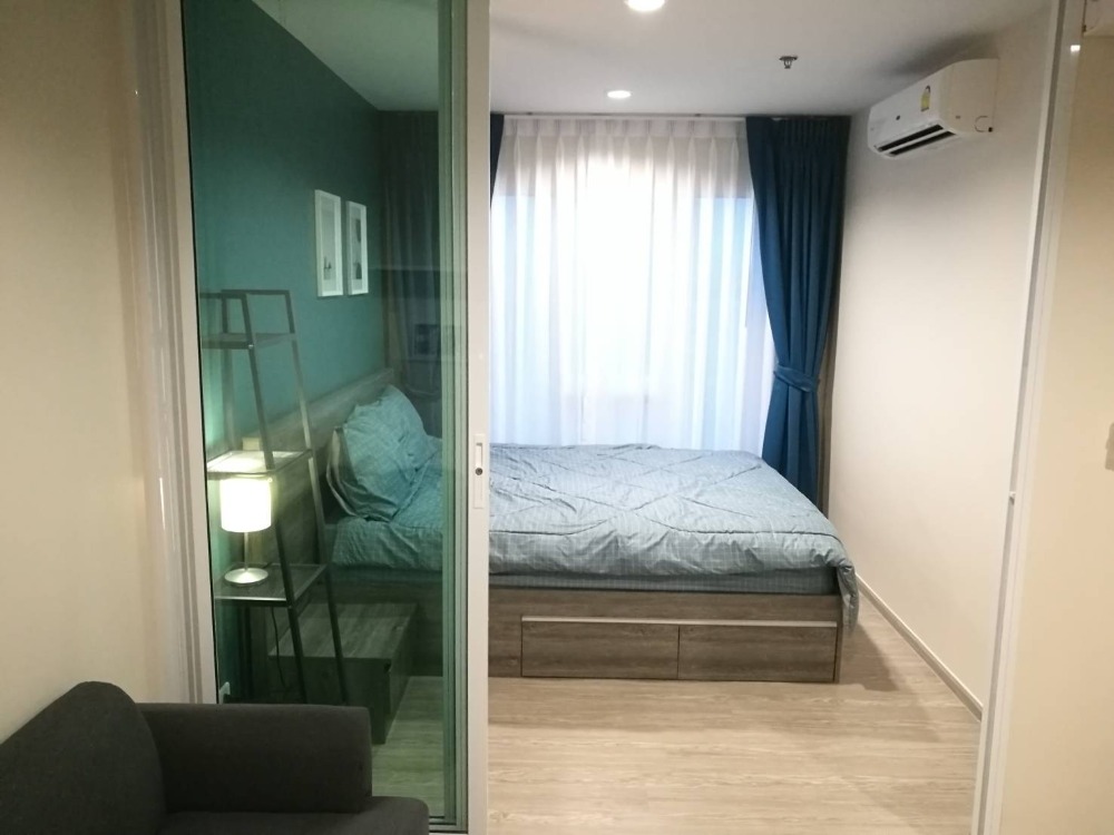 For RentCondoBang Sue, Wong Sawang, Tao Pun : For rent: Regent Home, Bang Son, Phase 28, next to the BTS, open view & pool view, north direction, beautifully decorated, fully furnished, has a washing machine. The owner releases it himself, does not accept an agent.