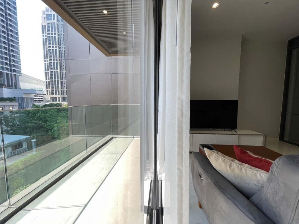For RentCondoSukhumvit, Asoke, Thonglor : Vittorio [ Rent ] - Ultra Luxury 2 bed 3 bath 101 sq.m. for 100k , nice price , good location , near BTS phromphong / please contact 062-3625623 ( agent )