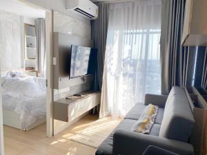 For RentCondoThaphra, Talat Phlu, Wutthakat : 👑 Bangkok Horizon Ratchada - Thapra 👑 1 bedroom, 1 bathroom, extremely beautiful room. There is complete furniture and electrical appliances. Ready to move in