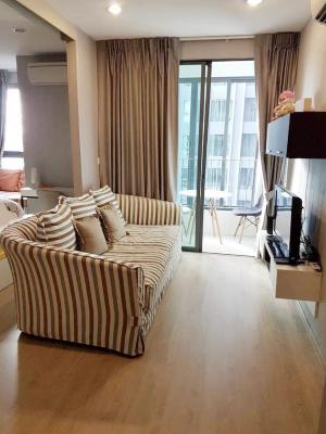 For RentCondoSiam Paragon ,Chulalongkorn,Samyan : Ideo Q Chula – Samyan for rent : 1 bedroom for 34 sqm. Pool View on 15th floor. S building. With fully furnished and electrical appliances. Just 350 m. to MRT Samyan.