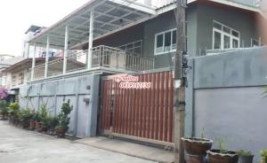 For RentHouseRatchadapisek, Huaikwang, Suttisan : For rent, 2-story detached house, 80 sq m, large house, newly renovated, in Ratchada Soi 7.