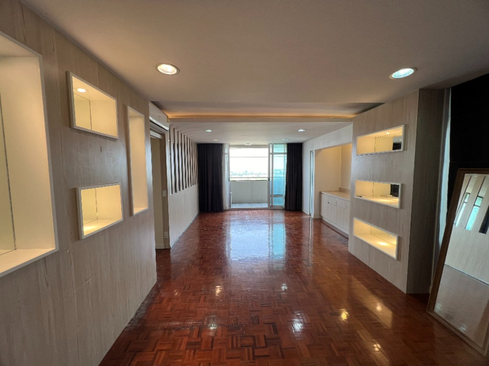 For SaleCondoChaengwatana, Muangthong : For sale or rent! Condo Superior 1, Muang Thong Lake view, 2 bedrooms, width 80 sq m.DDD