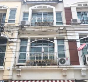 For RentTownhouseLadprao, Central Ladprao : Townhome for rent Baan Klang Muang Ratchada - Lat Phrao 🔥 near MRT Lat Phrao 🔥