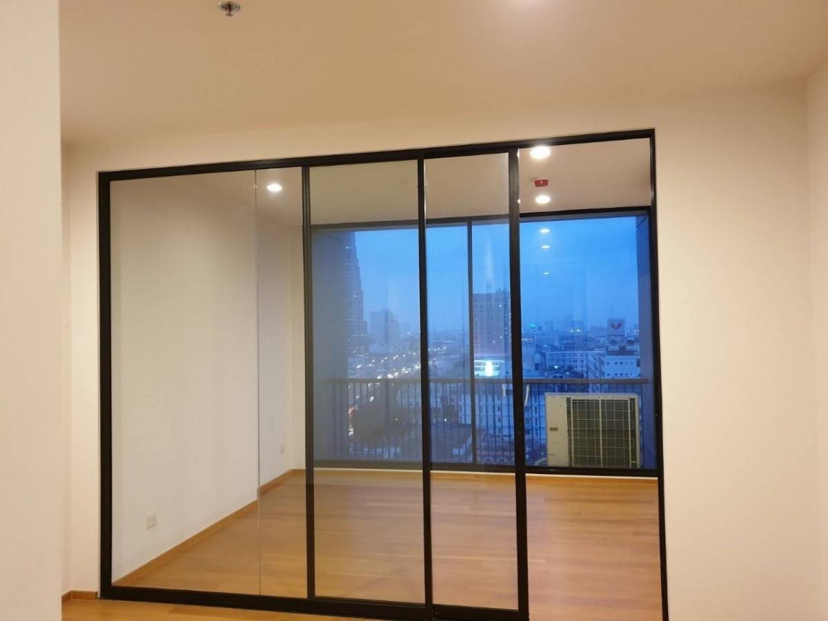 For SaleCondoSathorn, Narathiwat : SALE!! CONDO in Real CBD  (SATHORN)💥💥A PRICE LOWER THAN MARKET VALUE ,