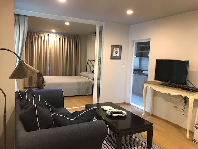 For SaleCondoOnnut, Udomsuk : LOWEST PRICE EVER 3.7 M ONLY! HIVE Sukhumvit 65 GREAT ROOM FOR SALE 40 sqm, corner room/ fully furnished, For sale with TENANT