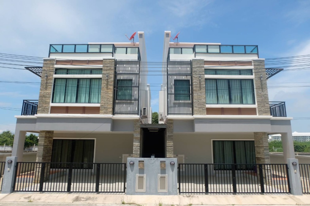 For SaleTownhouseCha-am Phetchaburi : House for sale, ready to move in near Cha Am beach