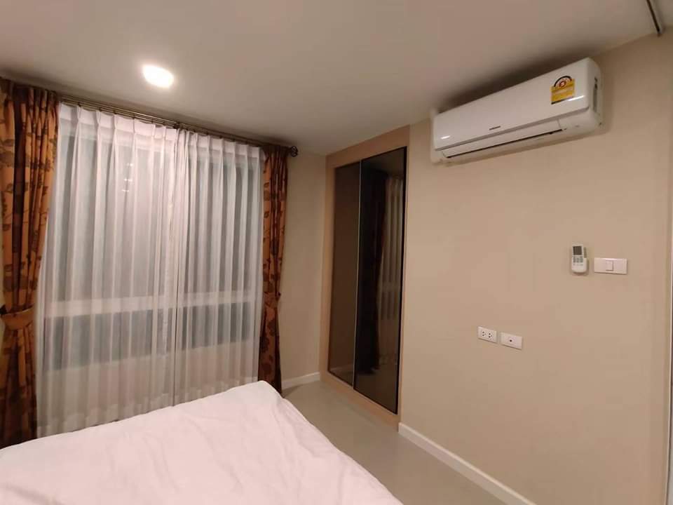 For RentCondoVipawadee, Don Mueang, Lak Si : JW Condo, corner room, 8th floor, near Don Muang Airport (JW Condo) for rent. Fully furnished. There is a washing machine.