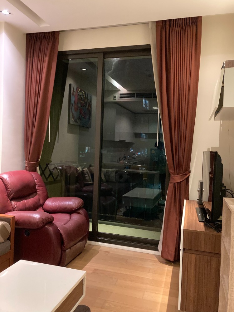 For RentCondoLadprao, Central Ladprao : Quick rent complete electrical appliances There is a washing machine too. !!! Condo for rent Equinox Phahol-Vipha Size 40 sqm (1Bedroom/1Bathroom) Chatuchak garden view floor 1x price 16,000 baht/month
