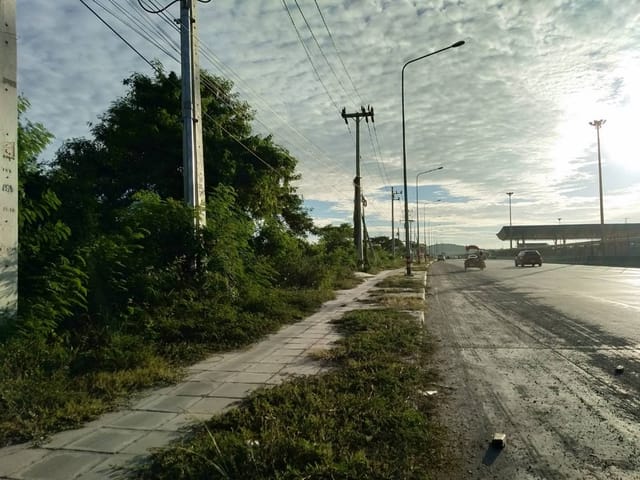 For SaleLandSriracha Laem Chabang Ban Bueng : Large land plot Pink area, Laem Chabang, Si Racha, Chon Buri, business location