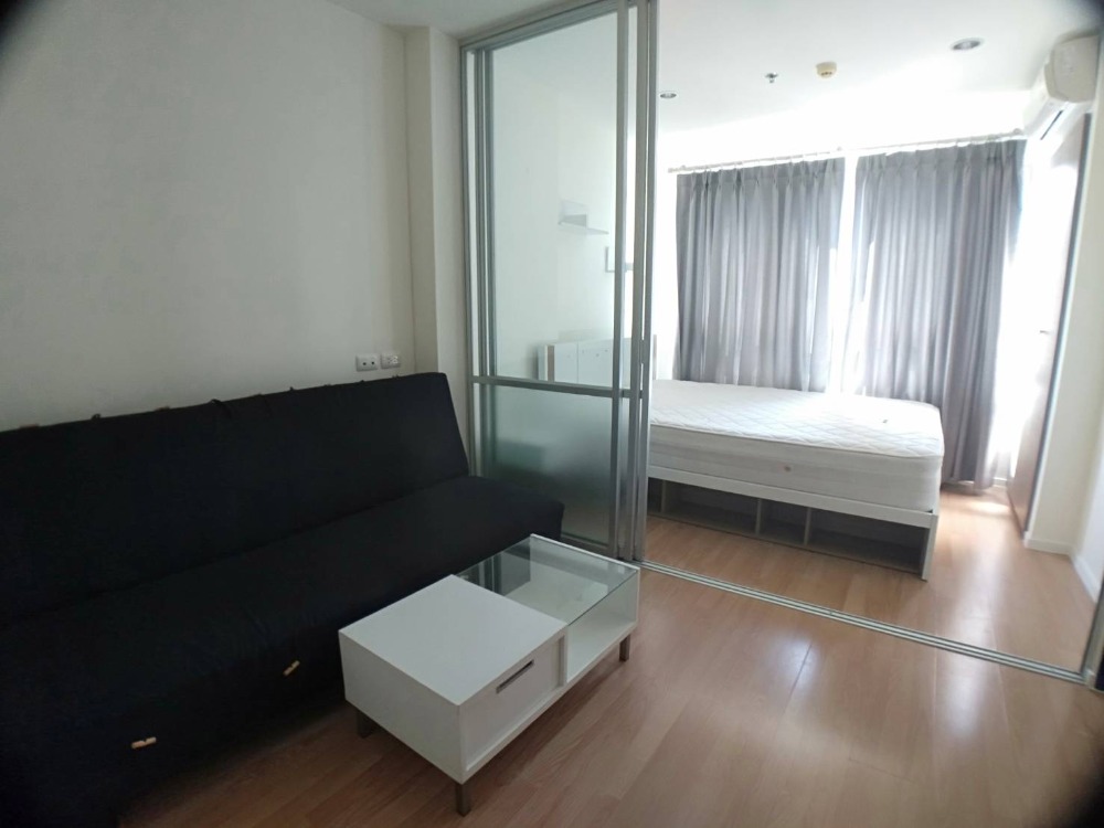 For RentCondoSeri Thai, Ramkhamhaeng Nida : 💥 * Rent Lumpini Ville Ram 60/2, size 23 sq m., Building C, 3rd floor, price 6,500 baht, complete with furniture and electrical appliances. swimming pool view
