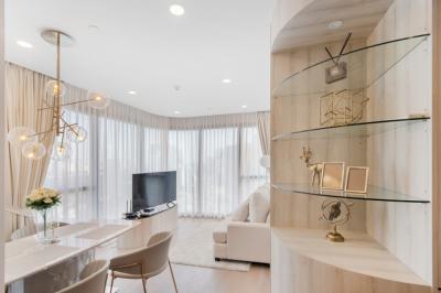 ขายคอนโดสยาม จุฬา สามย่าน : FOR SALE - ASHTON CHULA-SILOM 2 ห้องนอน 1 ห้องน้ำ พร้อมอยู่ ชั้นสูง วิวสวนลุมพินี ตกแต่งครบ 14.6 ล้าน เท่านั้น
