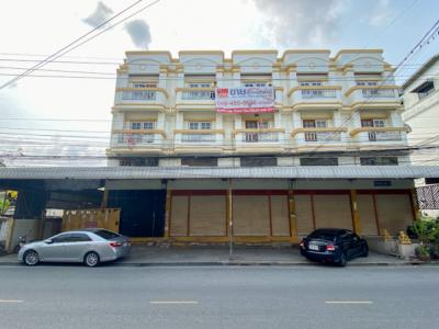 ขายตึกแถว อาคารพาณิชย์สมุทรปราการ สำโรง : ขาย อาคารพาณิชย์ บางปู 72 ขนาด 3.5 ชั้น 5 คูหา 116 ตร.วา พื้นที่ใช้สอย 840 ตรม. เหมาะทำสำนักงาน พื้นที่ให้เช่า