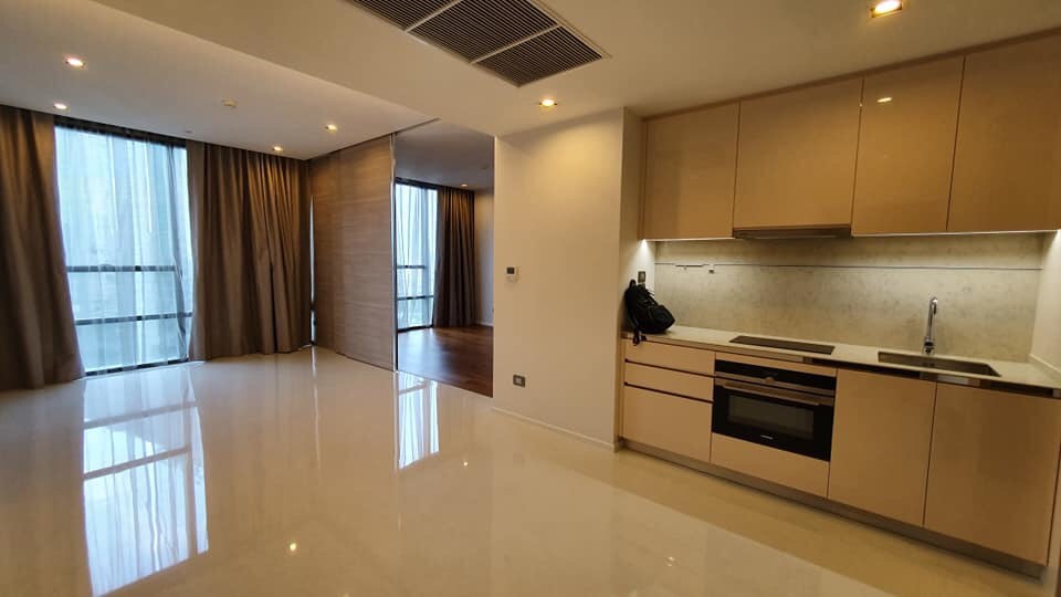 ขายคอนโดสาทร นราธิวาส : 0383-A😊😍 For RENT&SELL ให้เช่าและขาย 1 ห้องนอน🚄ใกล้ BTS สุรศักดิ์🏢เดอะ แบงค็อค สาทร The Bangkok Sathorn 🔔พื้นที่:62.00ตร.ม.💲ราคาเช่า:50,000.-บาท 💲ราคาขาย:15,500,000.-บาท 📞:099-5919653 ✅LineID:@sureresidence