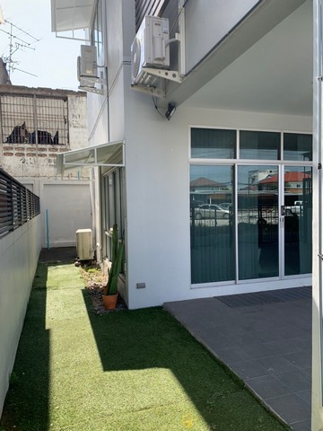 For SaleHouseChokchai 4, Ladprao 71, Ladprao 48, : Home office for sale, 4 floors, 35 sq m. 290 sq m. The Park Ladprao Wang Hin 76 Renovate is ready to use.