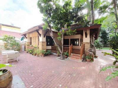 For RentHouseLadprao101, Happy Land, The Mall Bang Kapi : Single house for rent, Ladprao 103, near The Mall Bangkapi