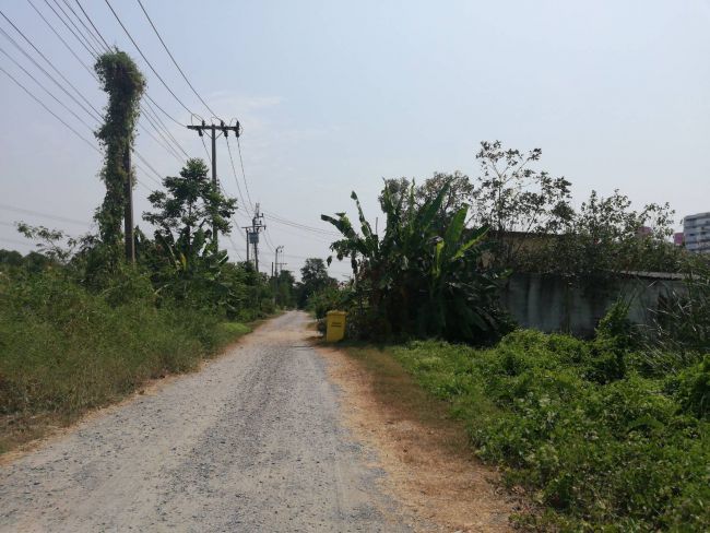 For SaleLandChaengwatana, Muangthong : Land for sale along the canal