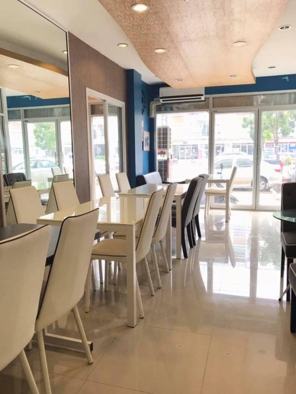 ขายคอนโดปทุมธานี รังสิต ธรรมศาสตร์ : ขายคอนโด ห้องShop ร้านค้าทำสำนักงาน หรือร้านค้าต่างๆได้ ราคาเพียง 1.95 ล้าน ไม่รวมค่าโอน ขนาด 58 ตร.ม 1 ห้องนอน 2 ห้องน้ำ 1 ครัว 3 ห้องว่างทำร้านค้า