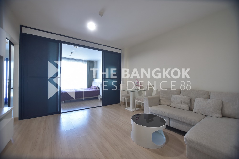 ขายคอนโดลาดพร้าว เซ็นทรัลลาดพร้าว : 🔥 ขายด่วน ถูกมาก Life@Ladprao 18  	1 Bed  1 bath 	40 sqm วิวสวยมาก	 ห้องพร้อมเฟอนิเจอร์ ตำแหน่งดี ห้องสวย ถูกมาก