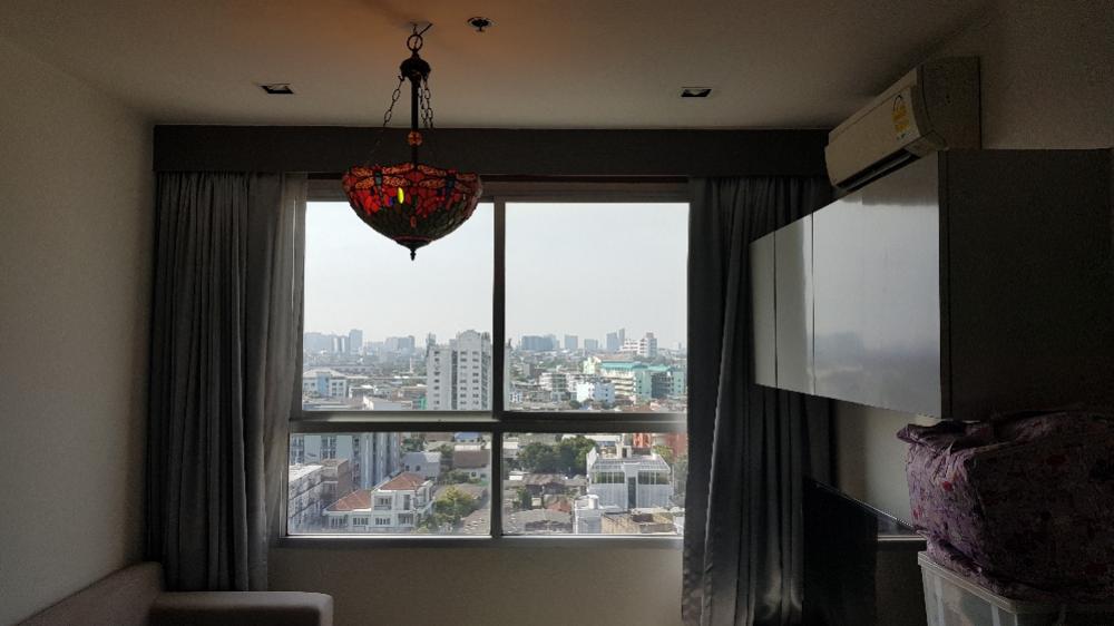 For SaleCondoWongwianyai, Charoennakor : For sale or rent condo high floor 37.5sqm, price 3.65m