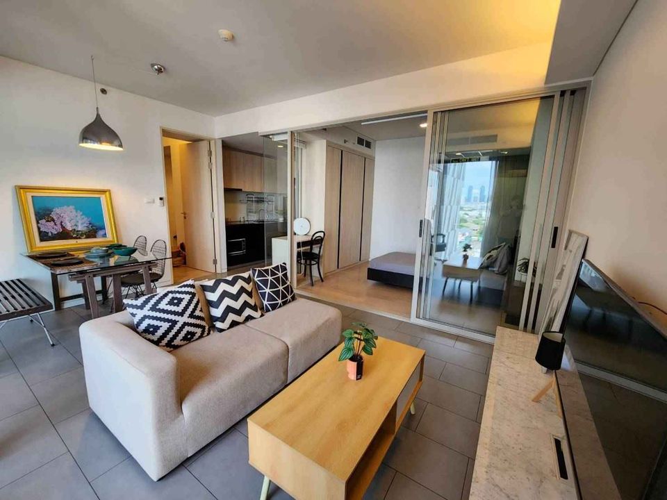 For RentCondoAri,Anusaowaree : ++Urgent rent+++ Siamese Ratcha Kru**2 bedrooms 64.2 sq m. Fully furnished!!