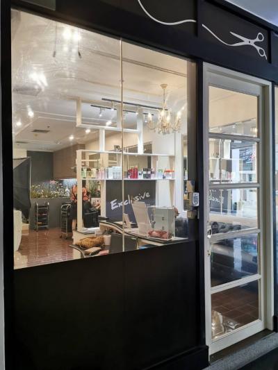 For SaleCondoAri,Anusaowaree : For Sale: Centric Scene Paholyothin 9, near BTS Ari, 1st floor, can do business Now opening a Korean beauty salon. Selling with a renter at 28,000 baht per month