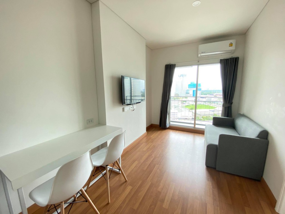 For RentCondoRama3 (Riverside),Satupadit : 😍Room ready to move in, first entry is small, there is a clip of the real room to watch before coming to see 😍For rent, Lumpini Place Riverine, fully furnished, only 9,500/mo.