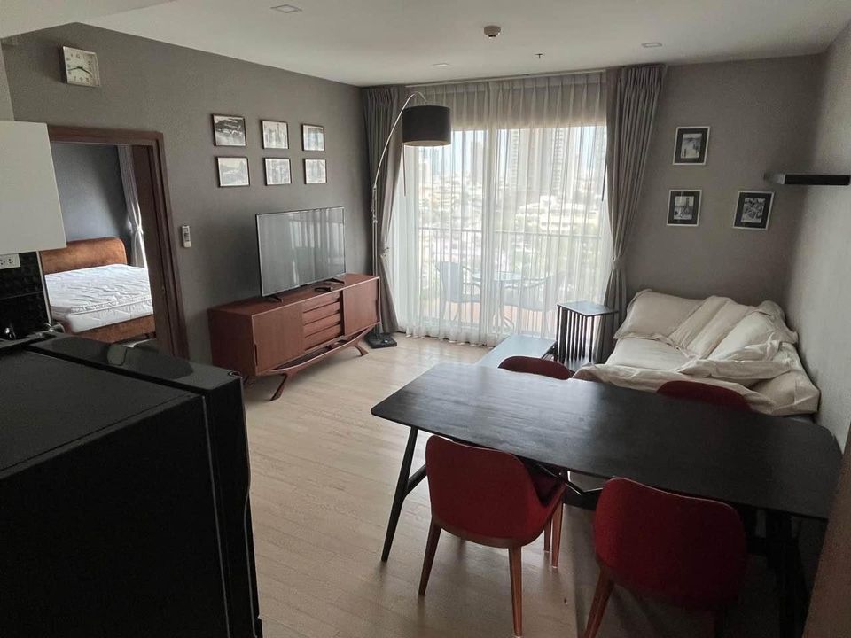 For RentCondoSukhumvit, Asoke, Thonglor : +++ Urgent rent+++ Noble Solo Thonglor** 1 bedroom, 50 sq m, fully furnished, ready to move in.