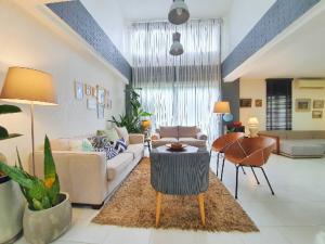 For SaleHousePinklao, Charansanitwong : sell!!!! Resort style detached house near Mahidol, Noble Anavana project, next to Borommaratchachonnani Road, beautiful house, excellent condition, behind the rim